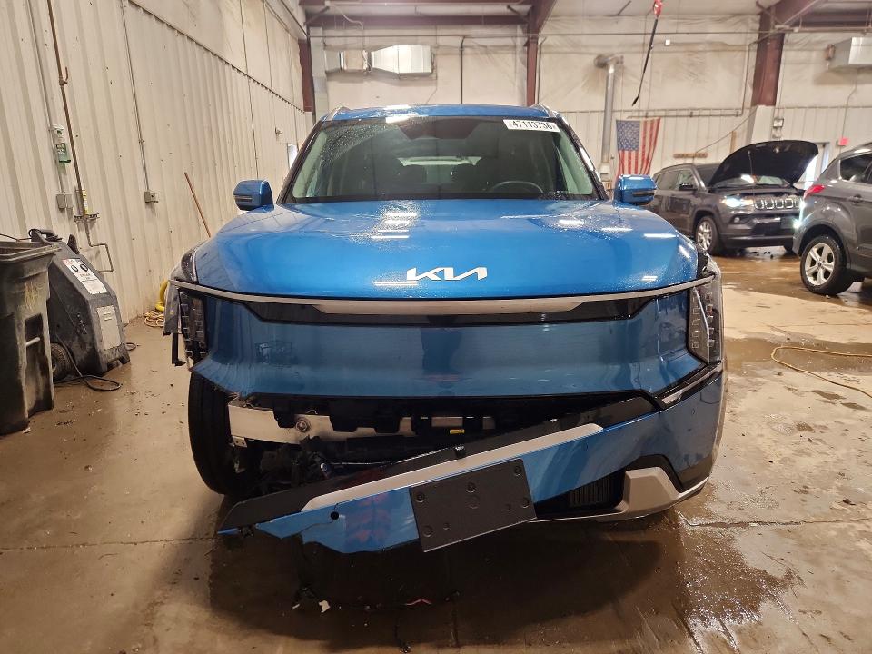 47113736 :رقم المزاد ، KNDADFS5XR6033618 vin ، 2024 Kia Ev9 مزاد بيع