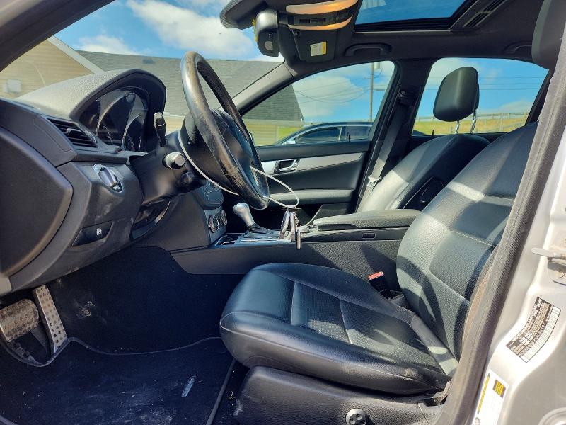 Продажа на аукционе авто 2010 Mercedes-benz C, vin: WDDGF8BB9AR086597, номер лота: 49070306