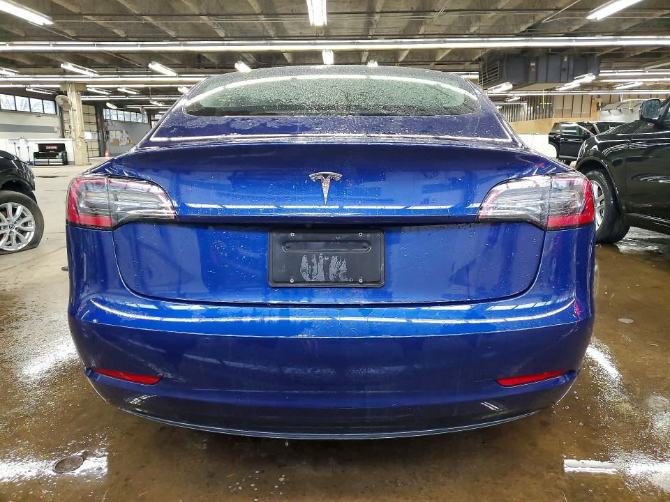 48749426 :رقم المزاد ، 5YJ3E1EA8NF370370 vin ، 2022 Tesla Model 3 مزاد بيع