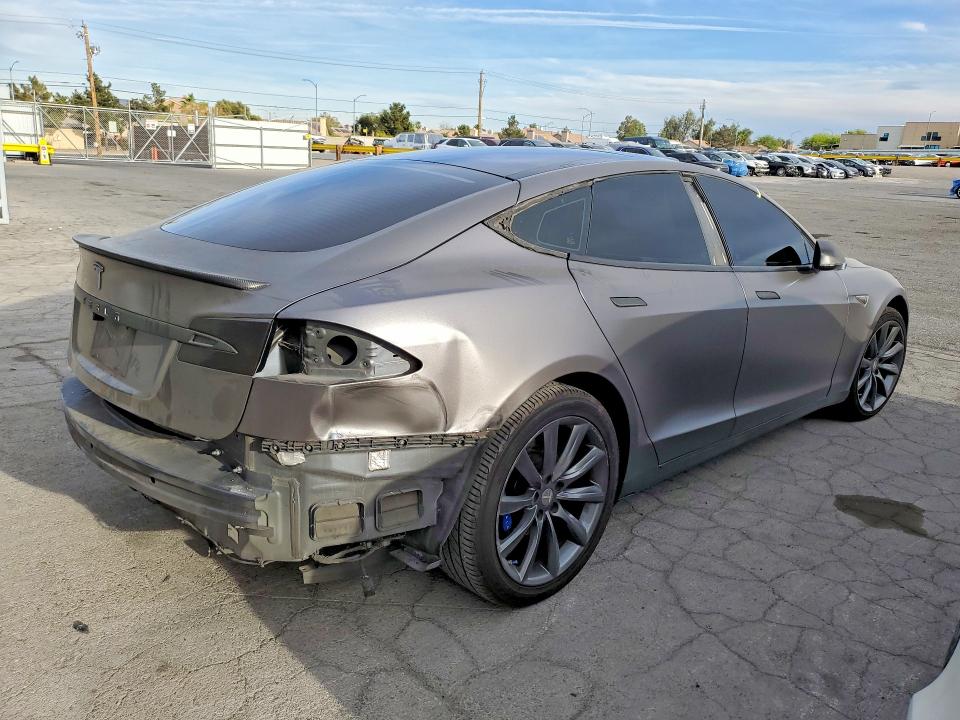 Продаж на аукціоні авто 2015 Tesla Model S, vin: 5YJSA1E16FF111966, номер лоту: 48991486