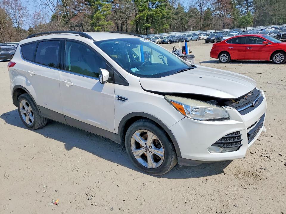 2015 Ford Escape S Fwd მანქანა იყიდება აუქციონზე, vin: 1FMCU9G9XFUC82218, აუქციონის ნომერი: 49649786