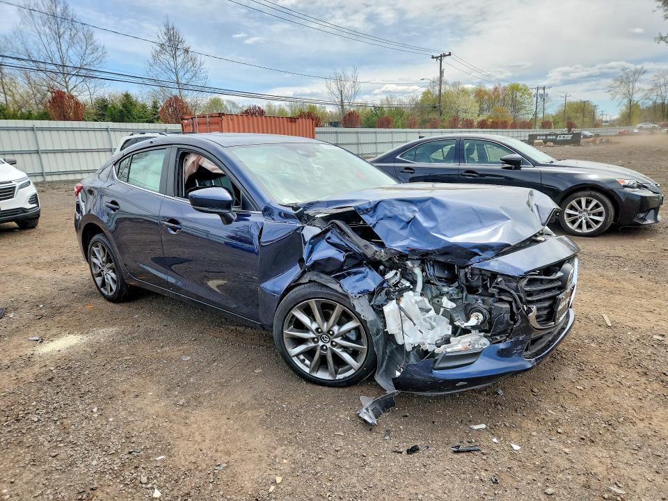 Продажа на аукционе авто 2018 Mazda 3, vin: 3MZBN1V33JM256552, номер лота: 50594096