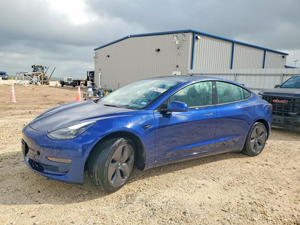 Продажа на аукционе авто 2022 Tesla Model 3, vin: 5YJ3E1EB9NF285711, номер лота: 49439666