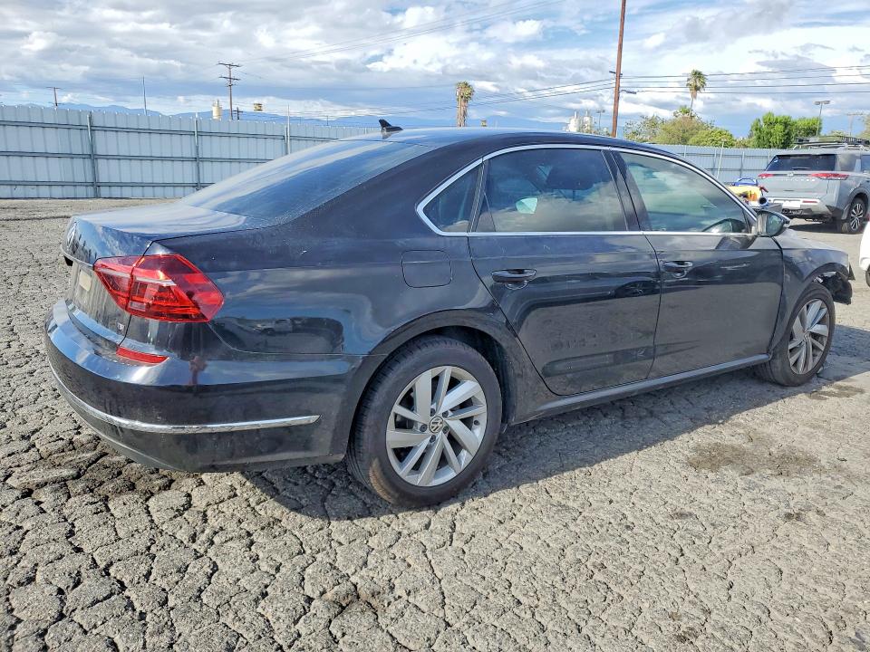 Продаж на аукціоні авто 2018 Volkswagen Passat, vin: 1VWBA7A38JC002356, номер лоту: 49612436