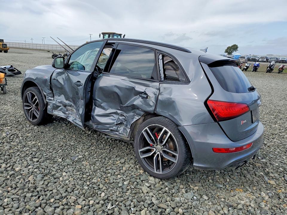 51189356 :رقم المزاد ، WA1CCAFP4HA030889 vin ، 2017 Audi Sq5 مزاد بيع
