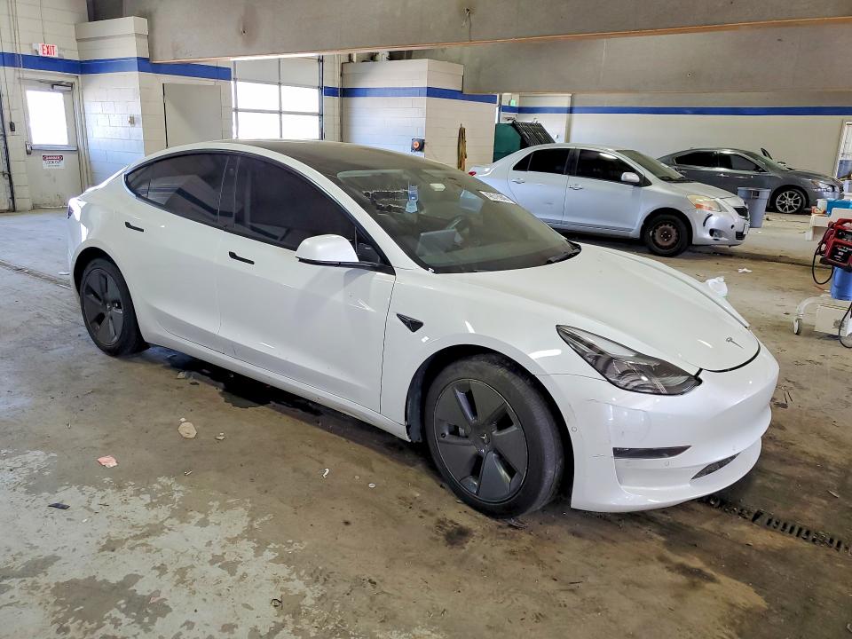 48515946 :رقم المزاد ، 5YJ3E1EA6MF092812 vin ، 2021 Tesla Model 3 مزاد بيع
