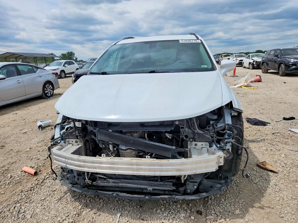 51036776 :رقم المزاد ، 2C4RC1BG0HR810003 vin ، 2017 Chrysler Pacifica مزاد بيع