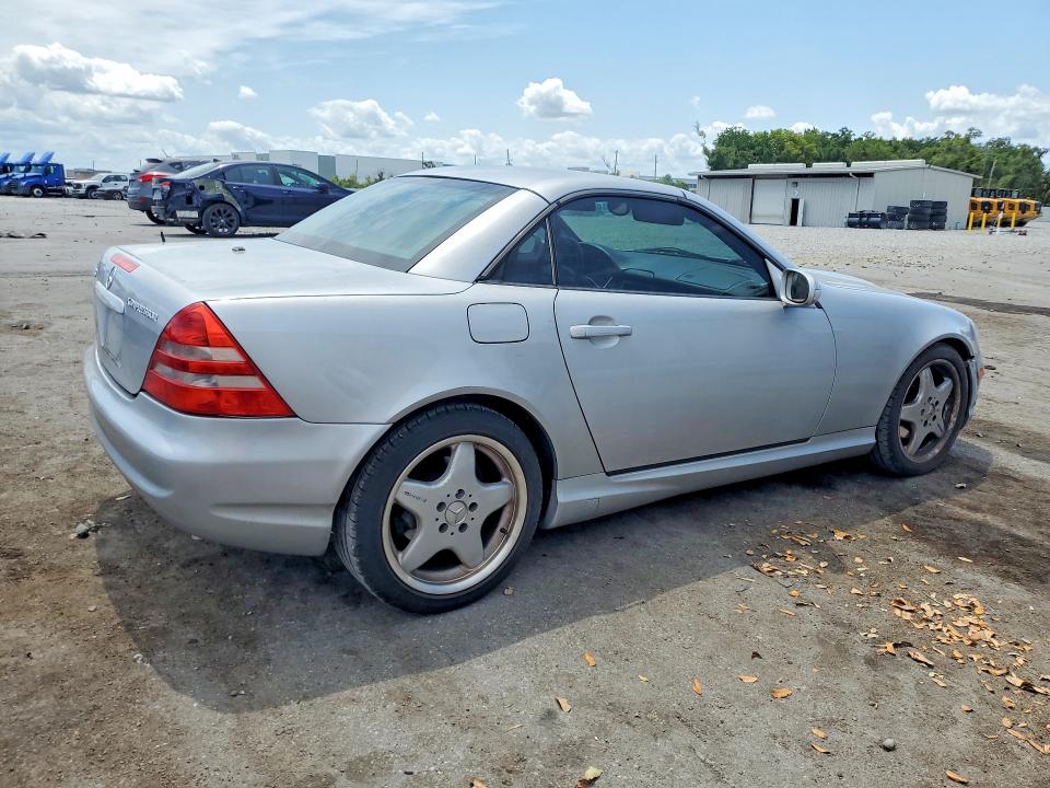 Aukcja sprzedaży 2001 Mercedes-benz Slk, vin: WDBKK49F31F203933, numer aukcji: 51858496