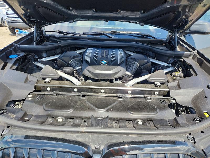 50469786 :رقم المزاد ، 5UXCX6C00N9J04917 vin ، 2022 Bmw X7 مزاد بيع