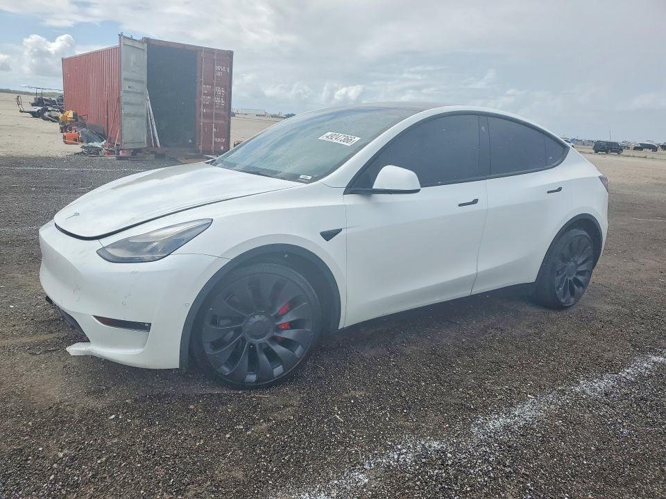 Auction sale of the 2022 Tesla Model Y, vin: 7SAYGDEF6NF459712, lot number: 49247366