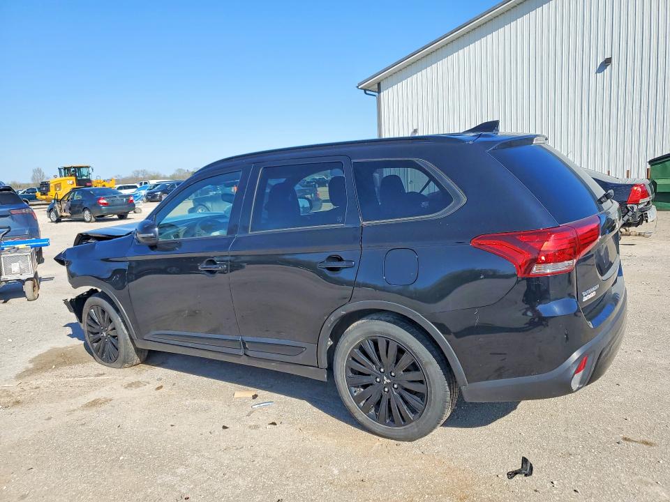 49634326 :رقم المزاد ، JA4AD3A36LZ030715 vin ، 2020 Mitsubishi Out مزاد بيع