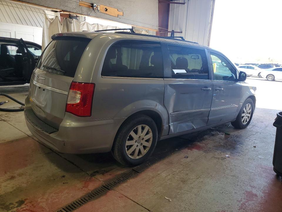 2015 Chrysler Town & Country მანქანა იყიდება აუქციონზე, vin: 2C4RC1BG8FR521786, აუქციონის ნომერი: 50095316