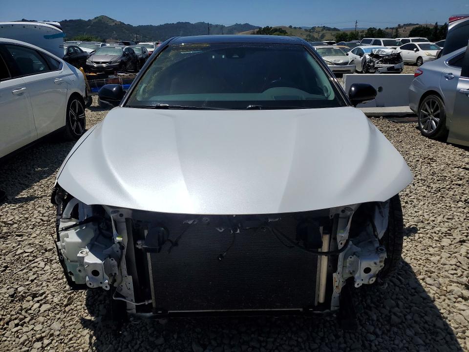 Продаж на аукціоні авто 2018 Toyota Camry, vin: 4T1B61HK8JU106253, номер лоту: 51899866