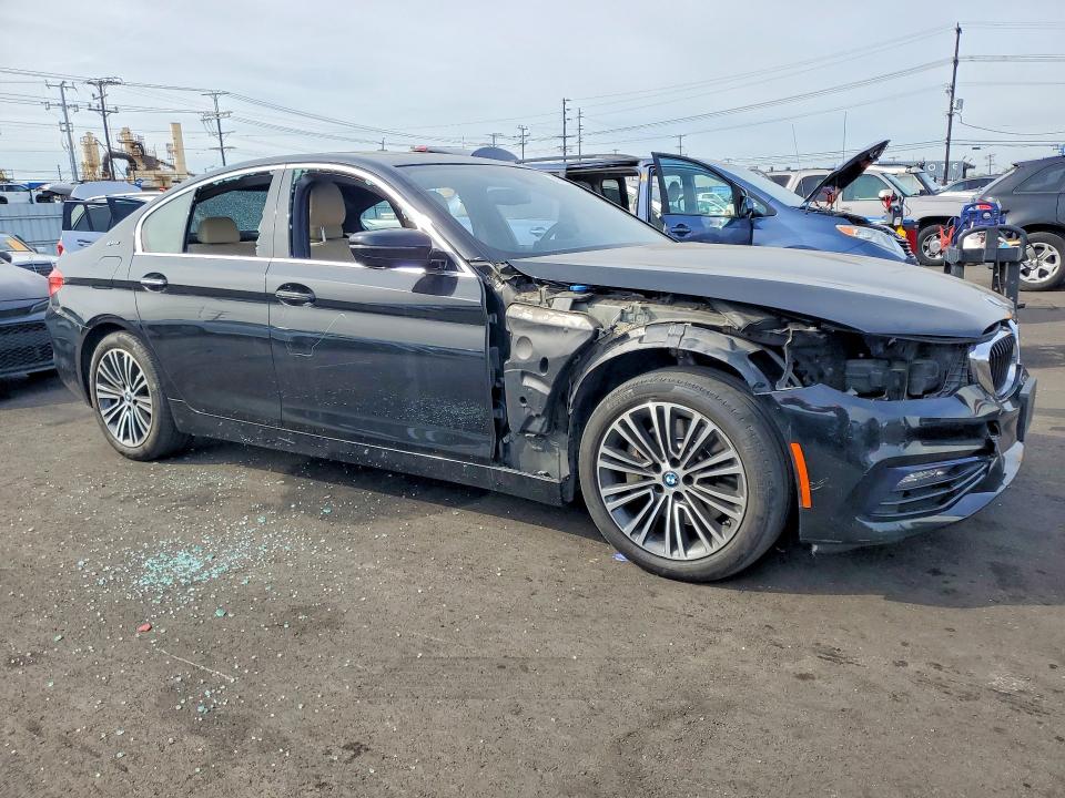 49797336 :رقم المزاد ، WBAJA9C56JB034377 vin ، 2018 Bmw 530e مزاد بيع
