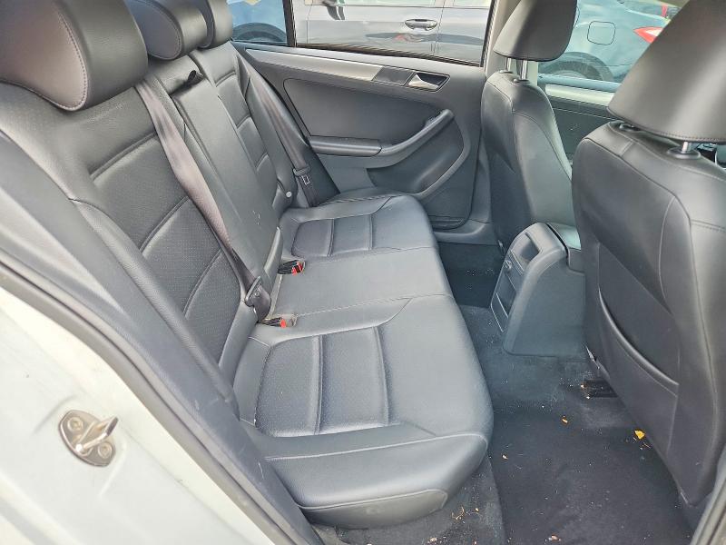 50177866 :رقم المزاد ، 3VWDB7AJ7HM308316 vin ، 2017 Volkswagen Jetta مزاد بيع