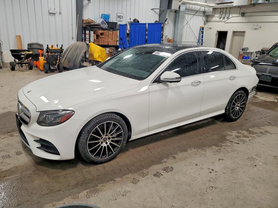 49471106 :رقم المزاد ، WDDZF6GB4JA465480 vin ، 2018 Mercedes-benz E مزاد بيع