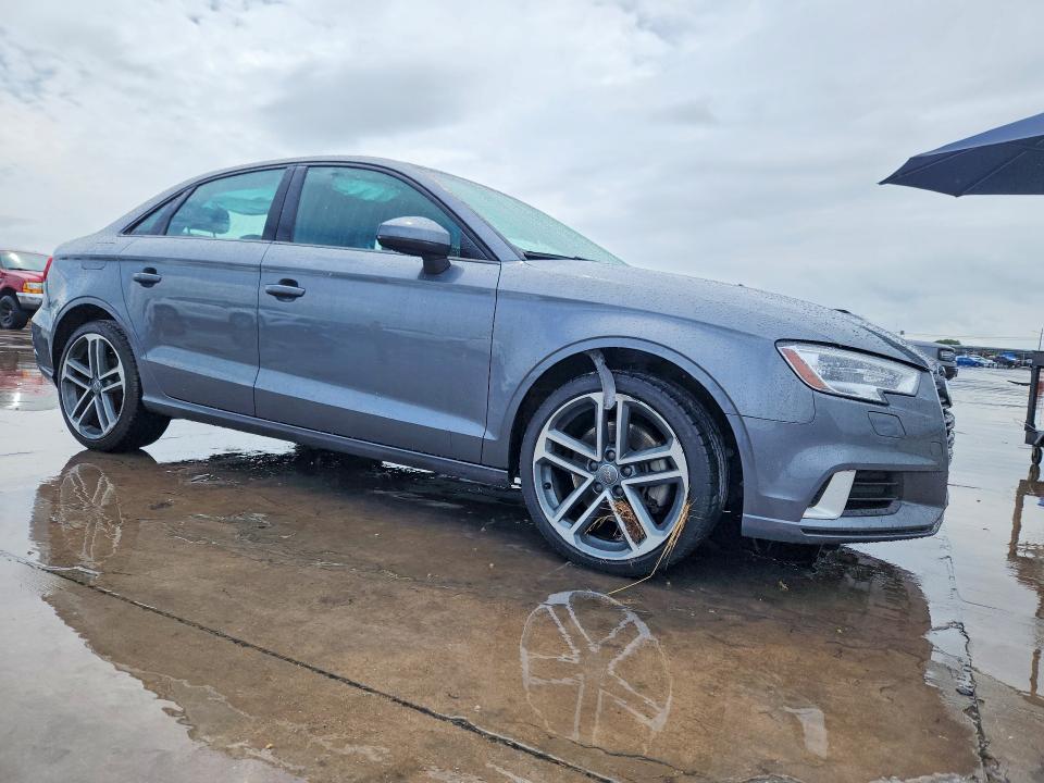 51833796 :رقم المزاد ، WAUAUGFF4J1094955 vin ، 2018 Audi A3 مزاد بيع
