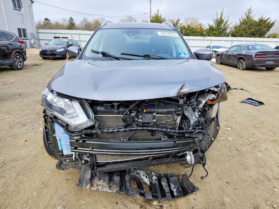 49018846 :رقم المزاد ، JN8AT2MV0LW115975 vin ، 2020 Nissan Rogue مزاد بيع
