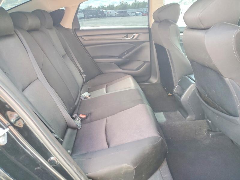 49998996 :رقم المزاد ، 1HGCV1F14JA247894 vin ، 2018 Honda Accord مزاد بيع