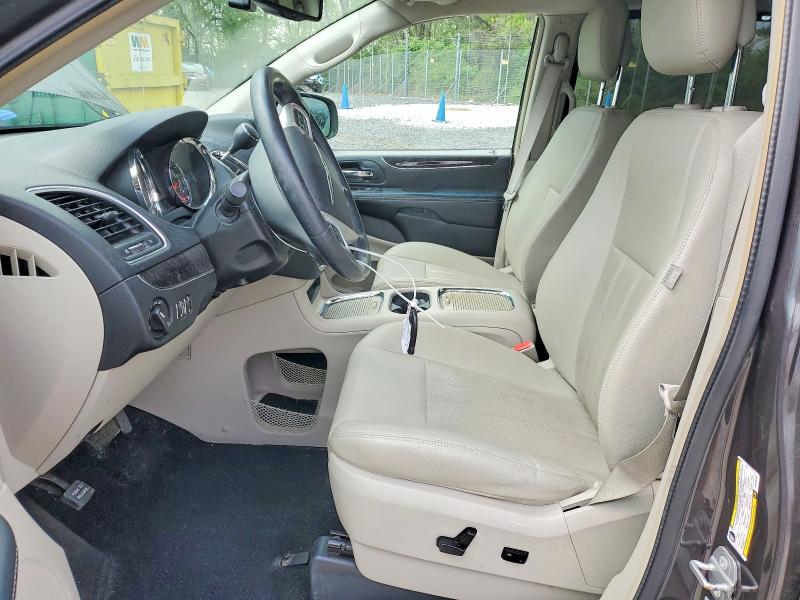 50388376 :رقم المزاد ، 2C4RC1CG4FR754739 vin ، 2015 Chrysler Town & Country مزاد بيع