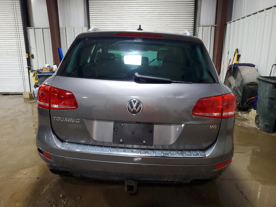 51964876 :رقم المزاد ، WVGFF9BP9BD002408 vin ، 2011 Volkswagen Touareg مزاد بيع