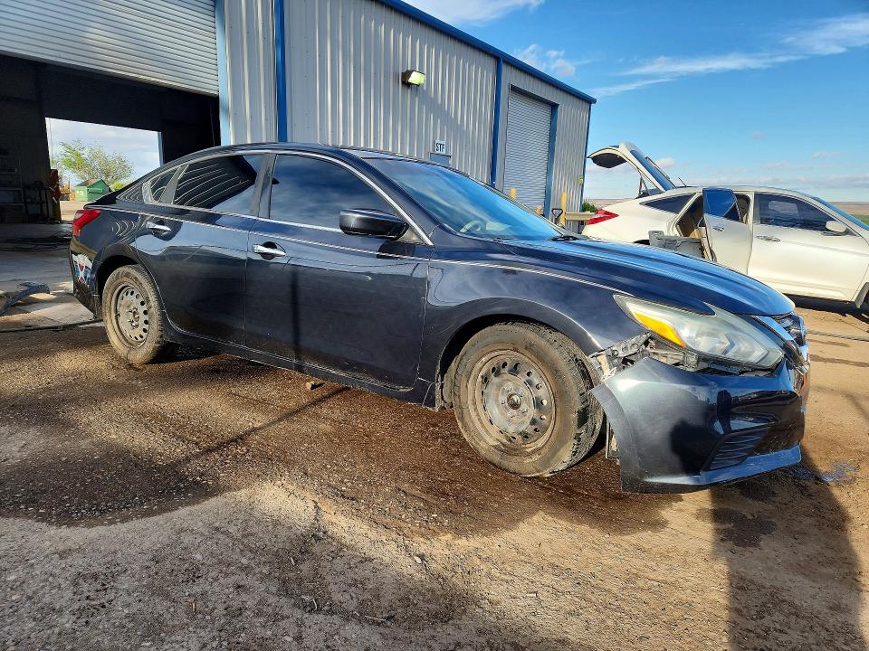 2017 Nissan Altima მანქანა იყიდება აუქციონზე, vin: 1N4AL3AP9HN319832, აუქციონის ნომერი: 49472246