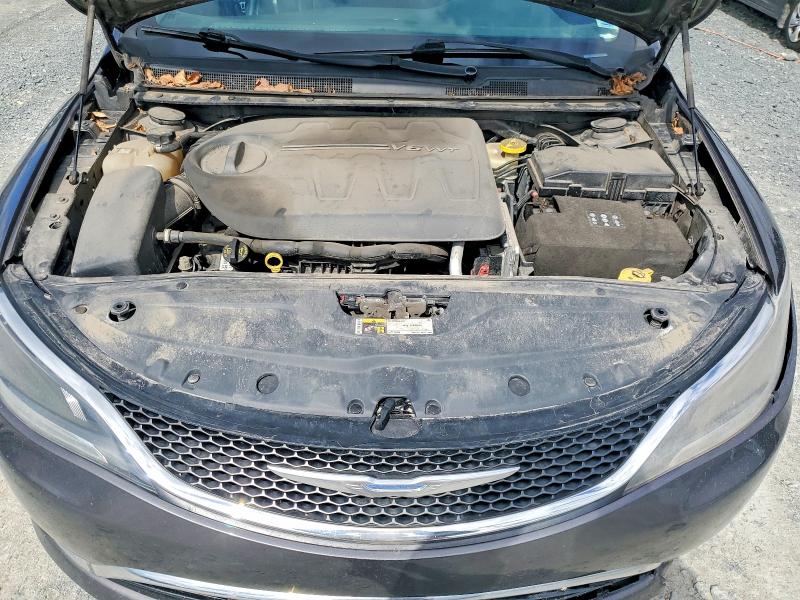 50305926 :رقم المزاد ، 1C3CCCCG6FN703679 vin ، 2015 Chrysler 200 مزاد بيع