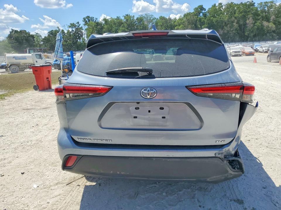 51145296 :رقم المزاد ، 5TDGZRAH3NS101731 vin ، 2022 Toyota Highlander مزاد بيع
