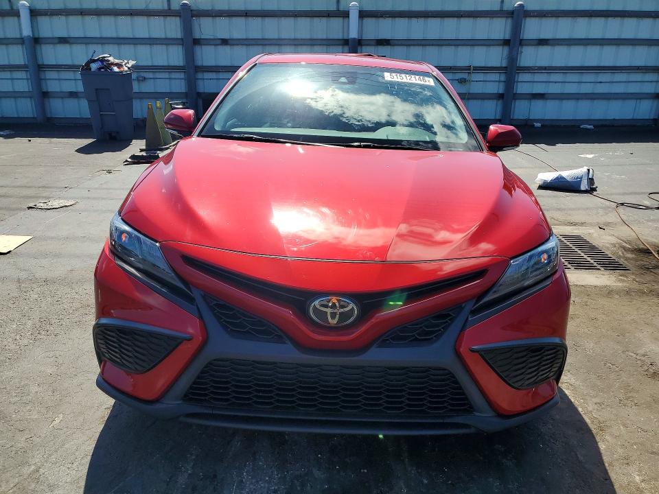 2023 Toyota Camry მანქანა იყიდება აუქციონზე, vin: 4T1G11AK4PU086350, აუქციონის ნომერი: 51512146