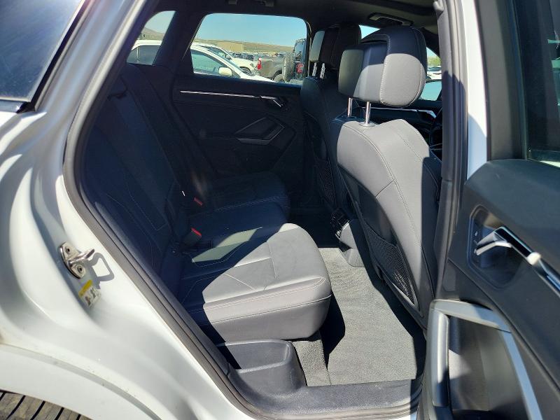 51340266 :رقم المزاد ، WA1EECF37M1028141 vin ، 2021 Audi Q3 مزاد بيع