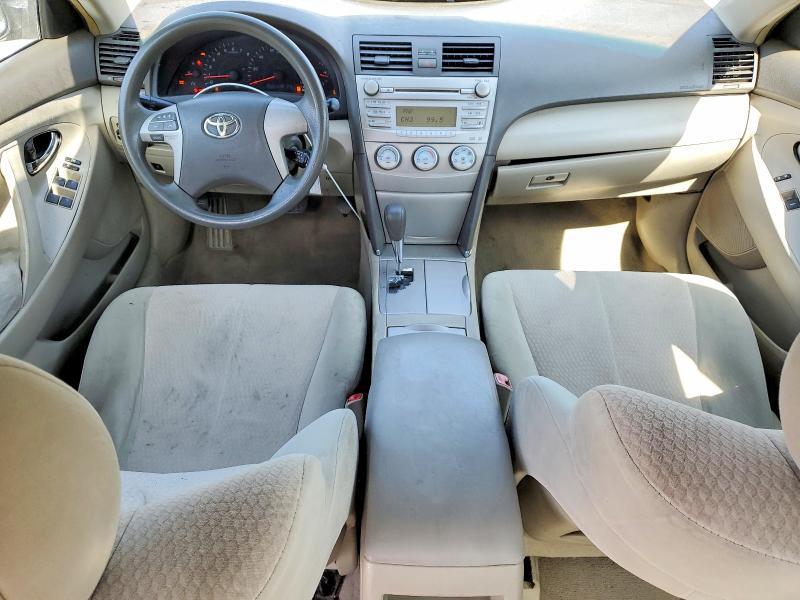 51683886 :رقم المزاد ، 4T4BF3EK0BR142817 vin ، 2011 Toyota Camry مزاد بيع