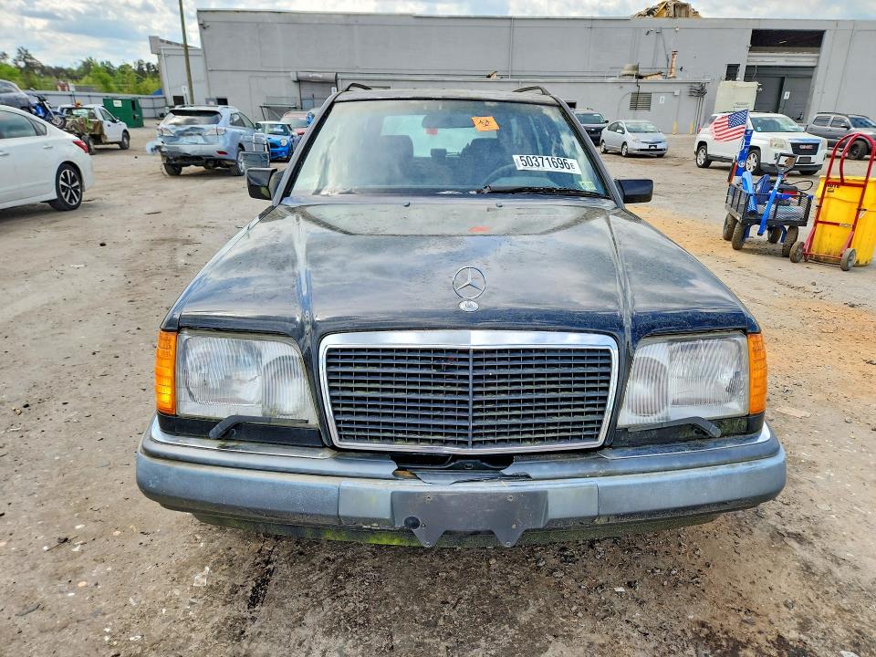 Продажа на аукционе авто 1995 Mercedes-benz E, vin: WDBEA92E2SF299957, номер лота: 50371696