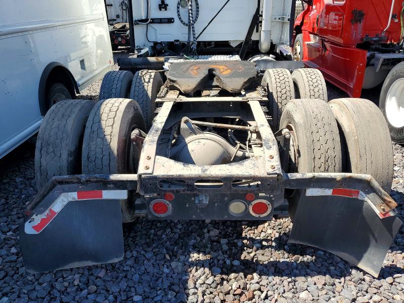 2013 Volvo Vnl მანქანა იყიდება აუქციონზე, vin: 4V4NC9EG0DN139775, აუქციონის ნომერი: 48154766