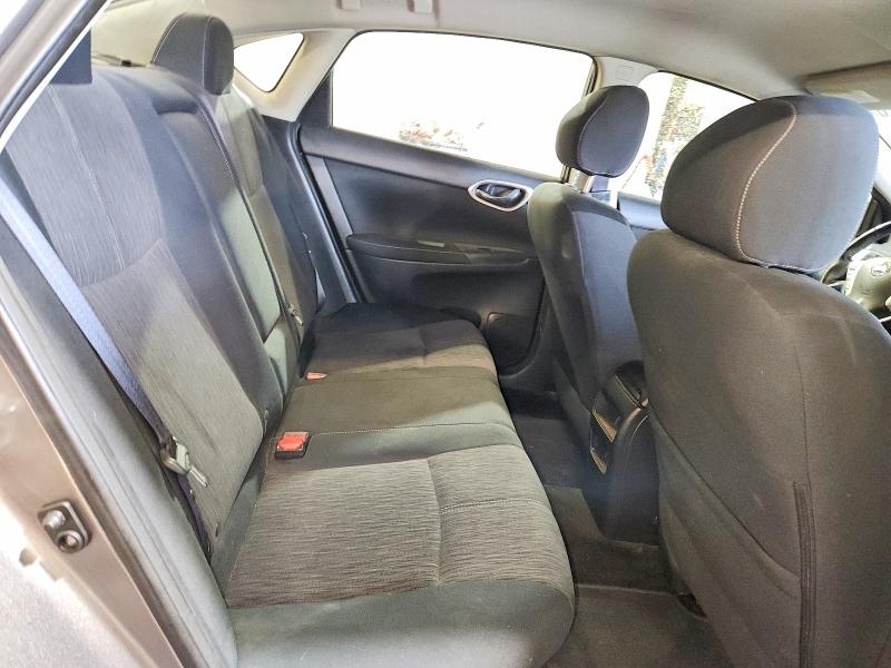 2015 Nissan Sentra მანქანა იყიდება აუქციონზე, vin: 3N1AB7AP7FL658920, აუქციონის ნომერი: 51659676