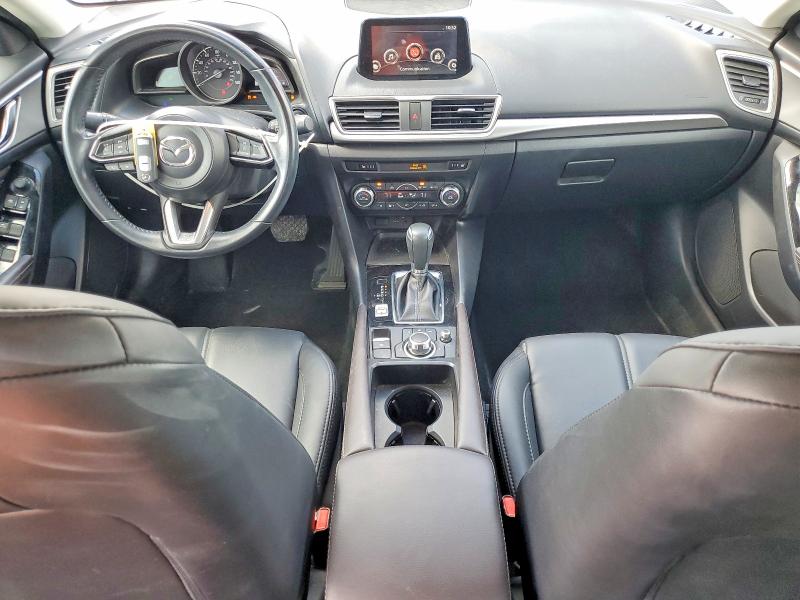 Продаж на аукціоні авто 2018 Mazda 3, vin: 3MZBN1L39JM261323, номер лоту: 49176216
