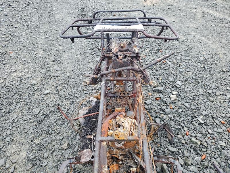 49399946 :رقم المزاد ، 478TE24261A100548 vin ، 2001 Honda Trx350 مزاد بيع