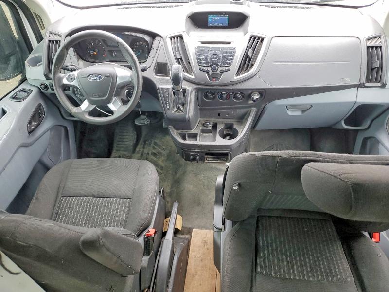 51791196 :رقم المزاد ، 1FMZK1CG4FKA43149 vin ، 2015 Ford Transit مزاد بيع