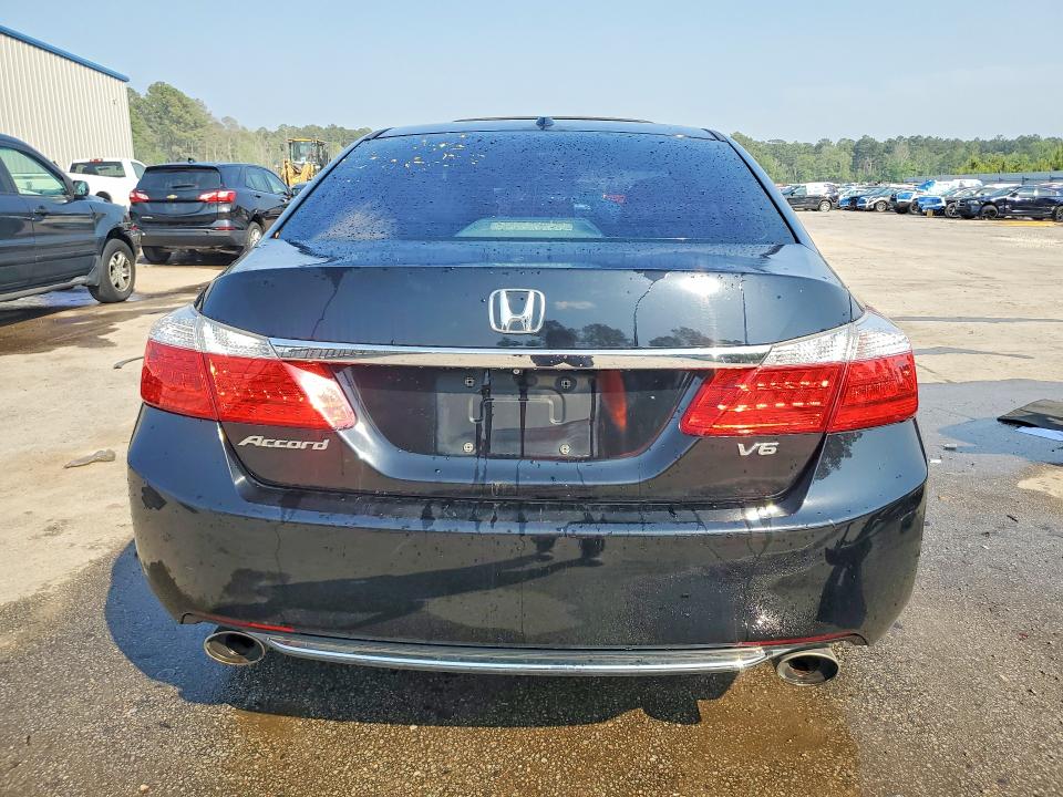 Продаж на аукціоні авто 2015 Honda Accord, vin: 1HGCR3F89FA017370, номер лоту: 50826186