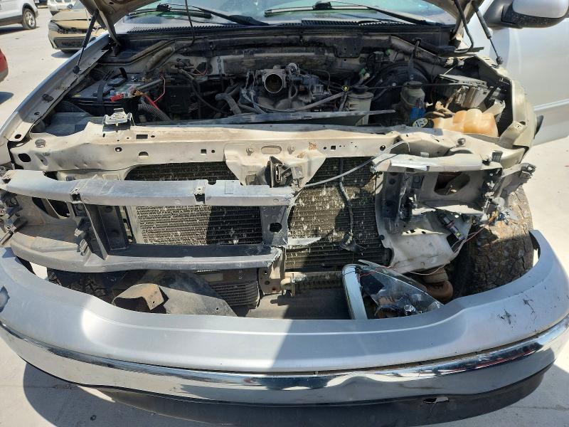 50690906 :رقم المزاد ، 1FTRX17W02NB66298 vin ، 2002 Ford F150 مزاد بيع
