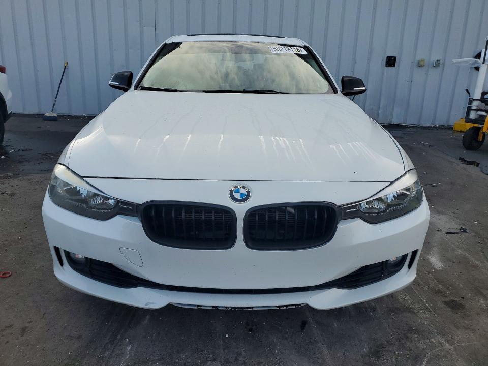 50219116 :رقم المزاد ، WBA3C1G57DNN93387 vin ، 2013 Bmw 328 مزاد بيع