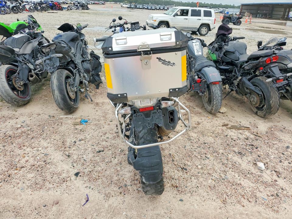 Продаж на аукціоні авто 2020 Bmw R 1250, vin: WB10J5303LZF79149, номер лоту: 48406426