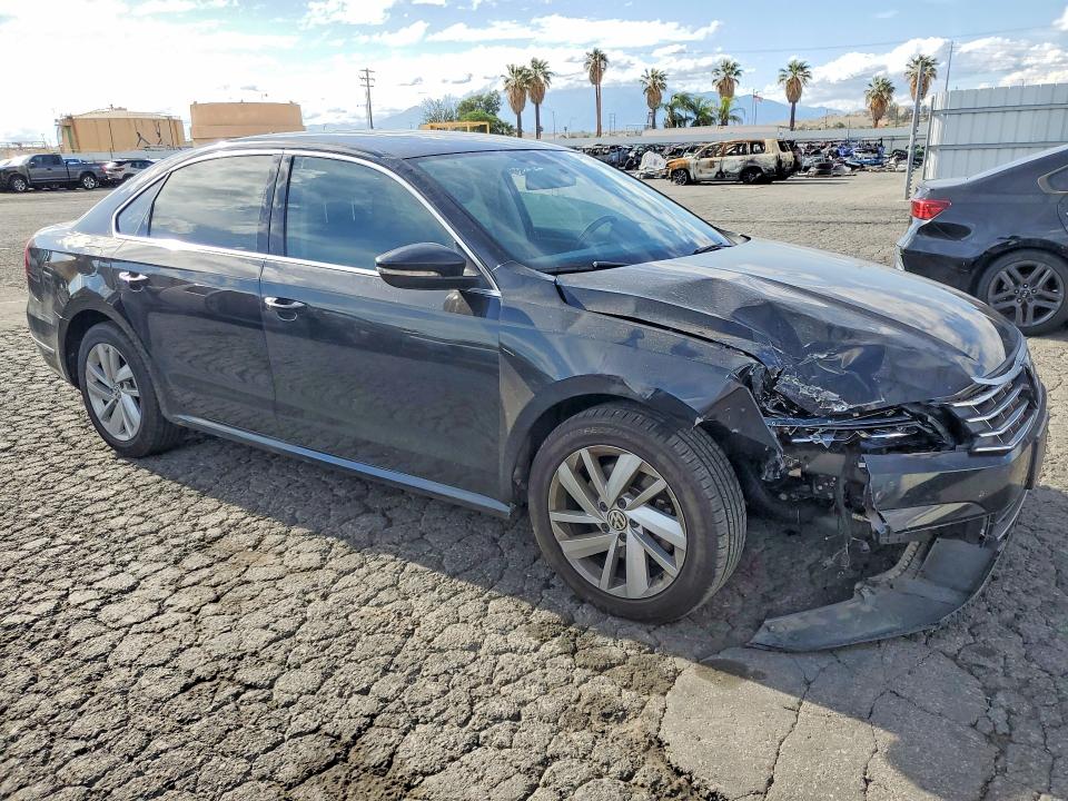 Продаж на аукціоні авто 2018 Volkswagen Passat, vin: 1VWBA7A38JC002356, номер лоту: 49612436