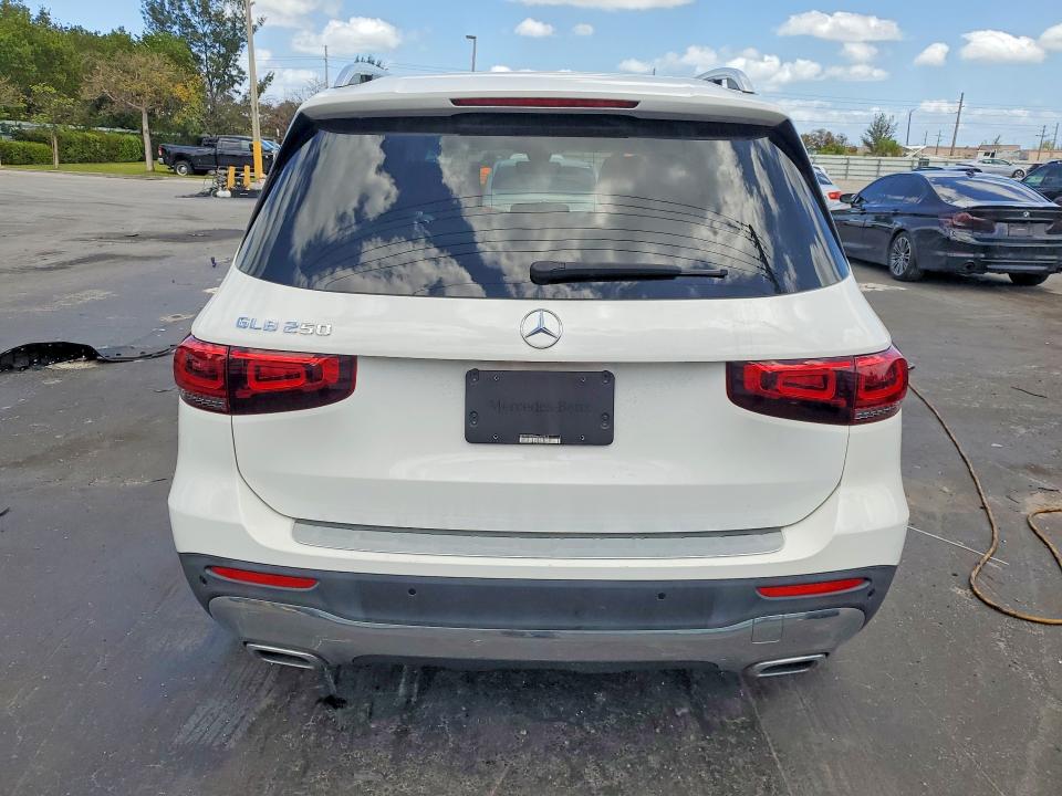 50262936 :رقم المزاد ، W1N4M4GB8NW197520 vin ، 2022 Mercedes-benz Glb مزاد بيع