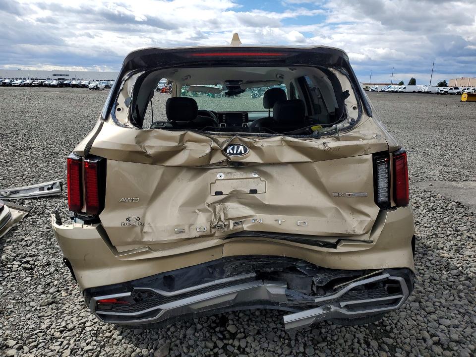 49737266 :رقم المزاد ، 5XYRHDLF4MG059799 vin ، 2021 Kia Sorento مزاد بيع