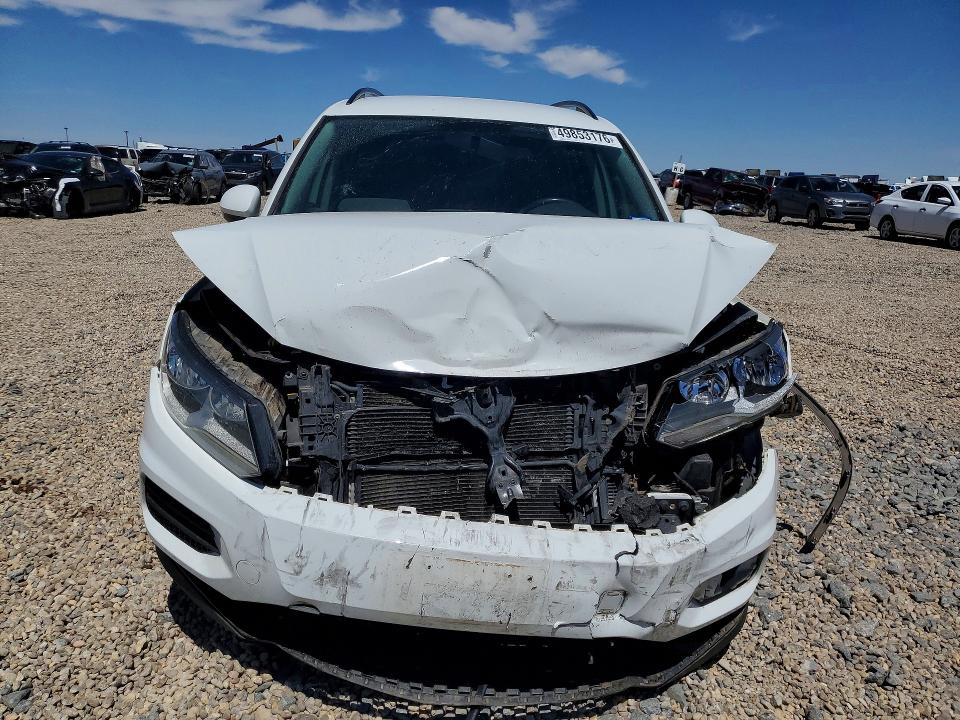 2018 Volkswagen Tiguan Limited მანქანა იყიდება აუქციონზე, vin: WVGAV7AX8JK005247, აუქციონის ნომერი: 49853176