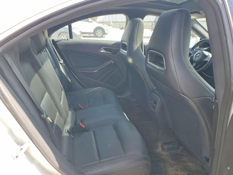 Продажа на аукционе авто 2018 Mercedes-benz Cla, vin: WDDSJ4GB8JN607780, номер лота: 48043596