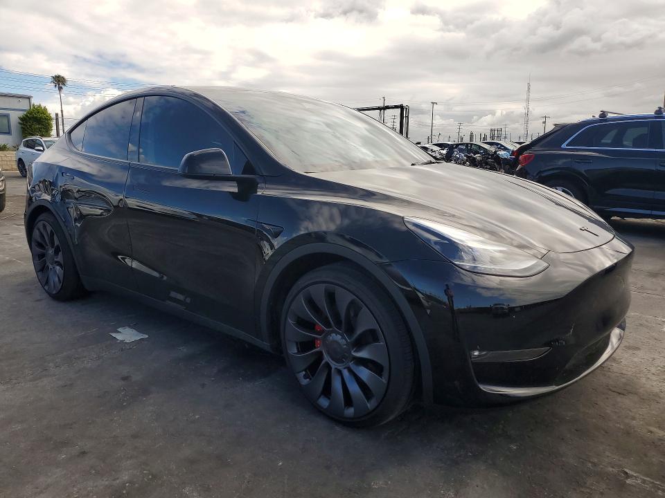 2025 Tesla Model Y მანქანა იყიდება აუქციონზე, vin: 7SAYGDEF5SF300403, აუქციონის ნომერი: 49509646