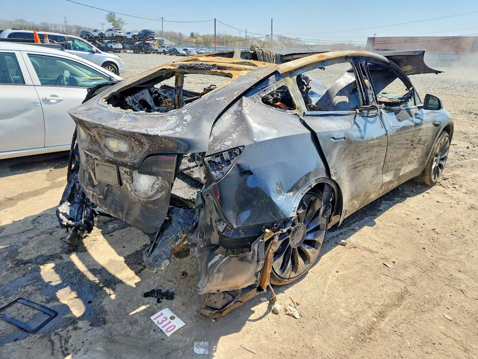 48848186 :رقم المزاد ، 7SAYGDEF5PF830748 vin ، 2023 Tesla Model Y مزاد بيع