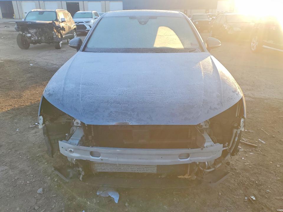 Продажа на аукционе авто 2017 Audi A4, vin: WAUENAF42HN038204, номер лота: 48356456