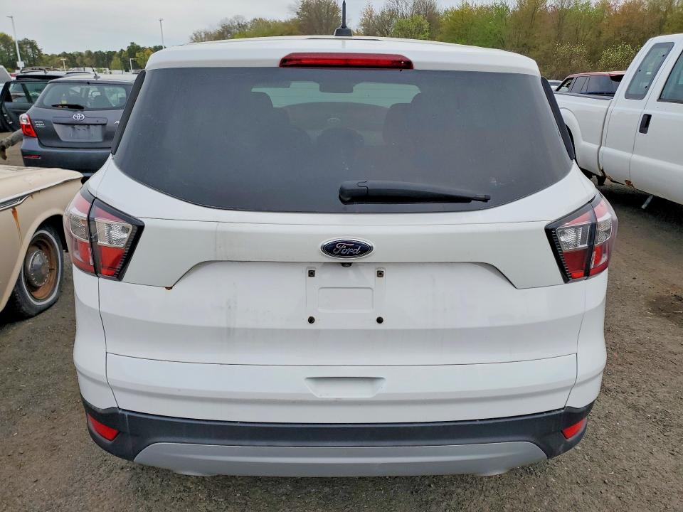 51469976 :رقم المزاد ، 1FMCU9GDXHUD43672 vin ، 2017 Ford Escape مزاد بيع